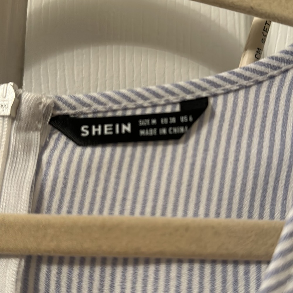 NWOT shein romper - Picture 2 of 3